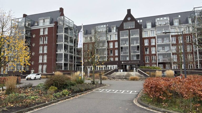 Toch géén gewonden bij brand in De Leyhoeve: ‘Weinig met ze aan de hand’ Toch géén gewonden bij brand in De Leyhoeve: 'Weinig met ze aan de hand'